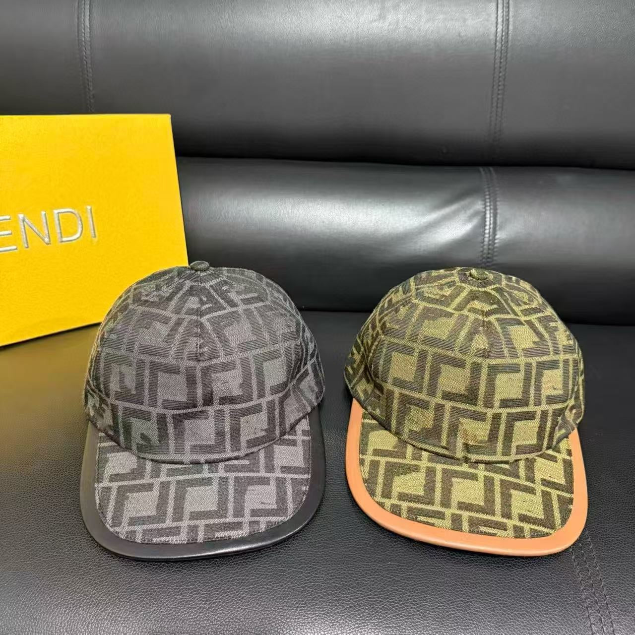 Boné Fendi
