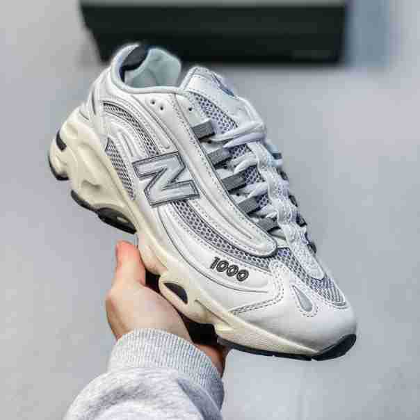 New Balance 1000